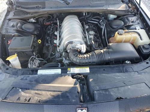 Dodge challenger srt8 - 10,